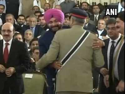 Here’s why Congress is supporting the hug between Navjot Singh Sidhu and Pakistan Army chief Javed Bajwa