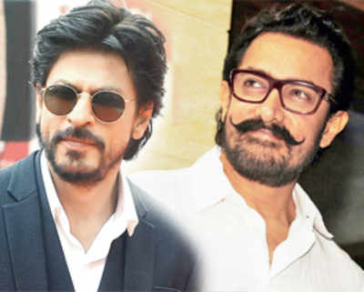 Something brewing between Shah Rukh Khan and Aamir Khan?