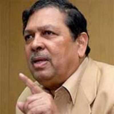 Govt gives clean chit to cop who was censured by Santosh Hegde