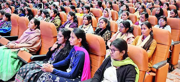 PWC girls exhorted to register their names in electoral roll