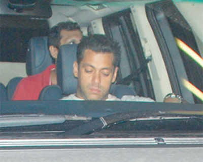 Salman takes to Twitter to complain about his fancy car