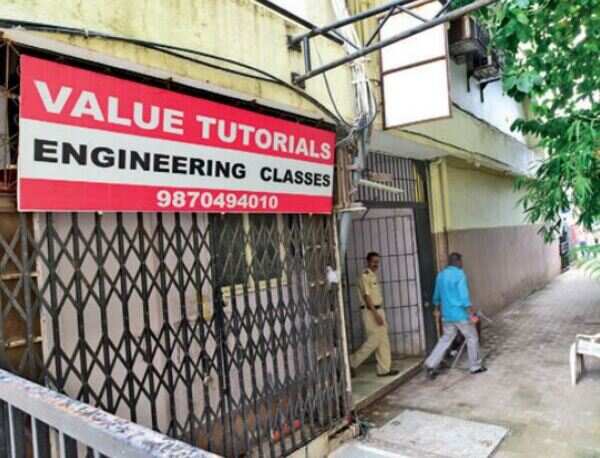 BMC roads engineer Upendra Kudva in trouble for running pvt coaching classes