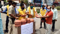 Civil defence group distributes earthen pots for bird feeding in UP’s Moradabad 