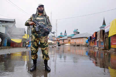 Curfew remains in force in Shopian