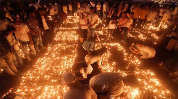 25 lakh earthen lamps light up Ayodhya