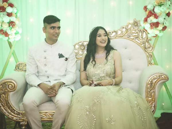 Swipe for Love: “After matching online, we fell in love the very next day”