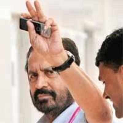 Under-fire Kalmadi says chefs de mission are happier than before