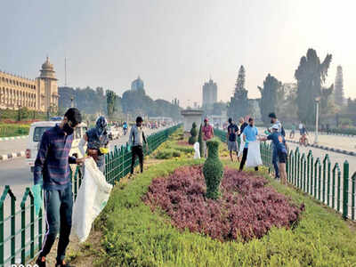 Ploggers clean up Ambedkar Veedhi