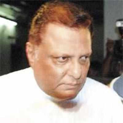 Politicians spar over Hasan Ali-Deshbhratar issue