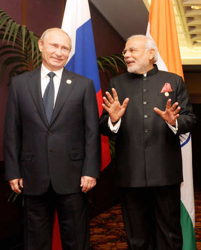 PM holds talks to boost cooperation with sanctions-hit Russia