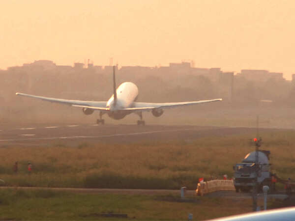 Dubai seeking to expand air traffic with India; wants to fly 50,000 more passengers per week