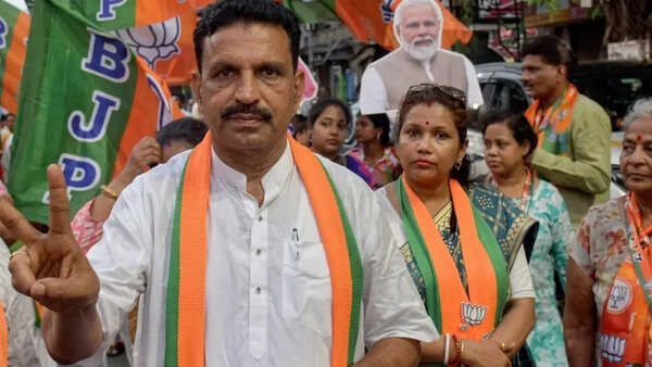 In Kolkata seat with max SIR deletions, welfare schemes, change slogans take a backseat