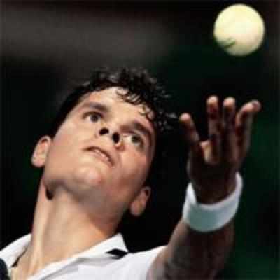 Raonic serves Almagro out