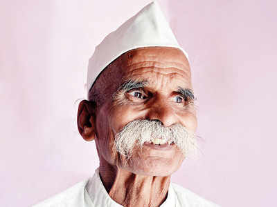 BJP sends Sambhaji Bhide but Uddhav refuses to meet him