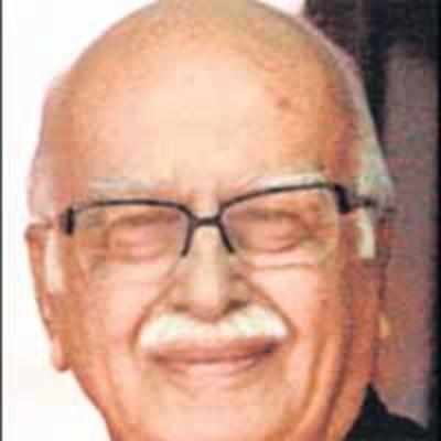 Sonia walks up to Advani, thanks him for support