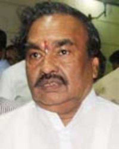 BJP chief glued to TV for BSY, Sriramulu shows