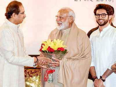 Uddhav Thackeray attends Amit Shah’s dinner party for NDA allies