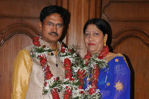 Saying 'I love you' to spouses game was a hit at the silver jubilee celebration of Dr Awadhesh and Kiran Ray at Hotel Tuli International in Nagpur
