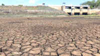 Sathaiyar Dam dries up, locals bounds to buy water in Madurai 