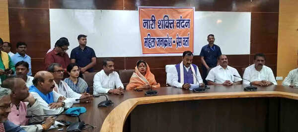 SP, Cong to pay a heavy price in upcoming polls: Maurya