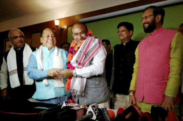 <em></em>Manipur race hots up: Congress & BJP stake claim, local parties hold key