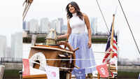 Priyanka Chopra is giving out the coolest summer vibes, posts picture 