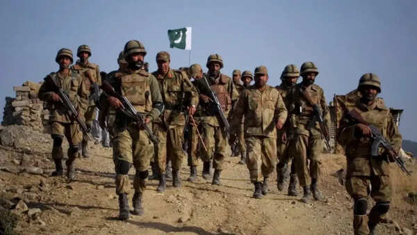 22 militants killed in northwest Pakistan clashes after army firefight near Afghan border