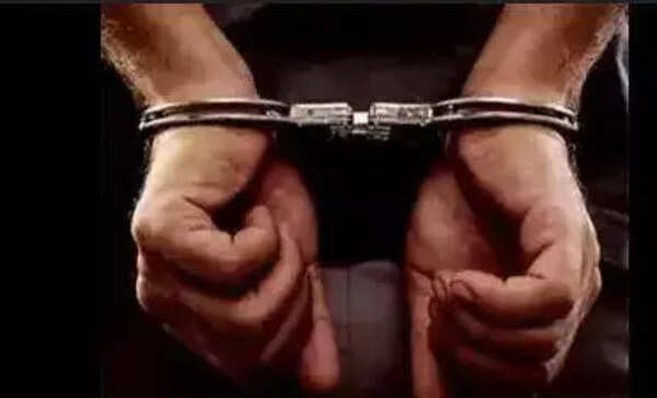 Three held for hacking man in Ambattur