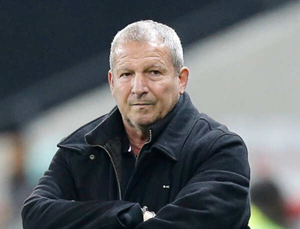 Rolland Courbis, a passionate figure in French soccer, dies at 72