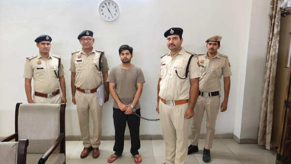 In Gurgaon, man bludgeons elder brother to death with brick and spade, held