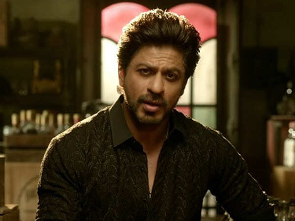 Shah Rukh Khan drops subtle hints 2 days prior to 'Raees' trailer launch!