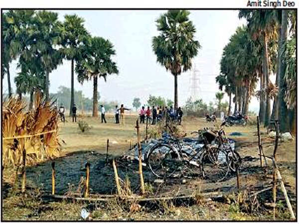 7 of Bihar farm family charred in Purulia fire