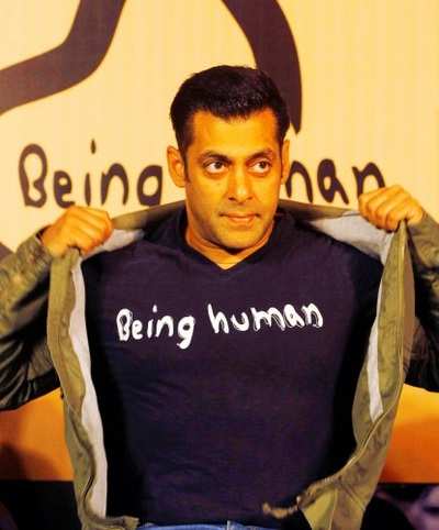 Waiter identifies Salman Khan, says he served drinks to his group