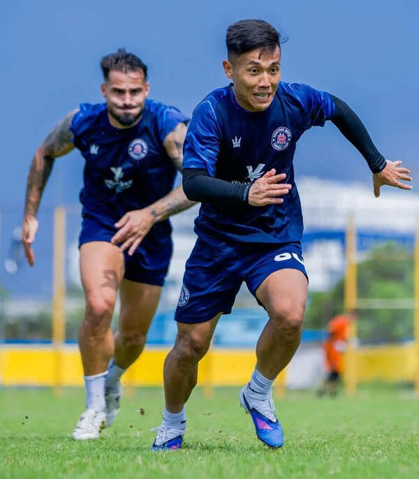 Championship Stage continues as Rajasthan United Football Club face Diamond Harbour FC at Kalyani Stadium in Kolkata on May 8