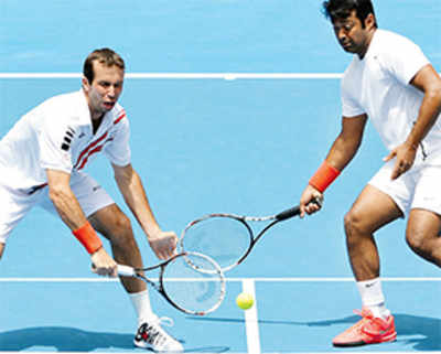 Paes-Stepanek lose in quarters, Bopanna out of mixed doubles