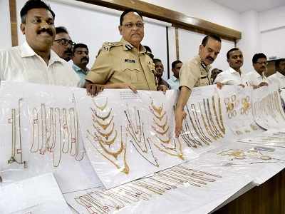 Thane gold loan company heist: Cops arrest three accused, recover part of the loot
