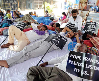 13 parishioners protest closure of RT Nagar church