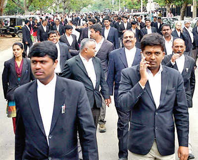 Why do Lawyers wear Black and white clothes? - Quora