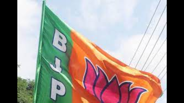 Indore: Easy win for BJP in Khandwa, hard fought victory in Burhanpur