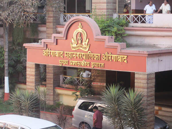 Three years on, Aurangabad Municipal Corporation fails to beautify Kamal Talav