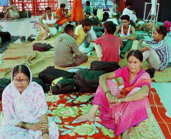 Pilgrims from Karnataka stuck in J&K survive the odds