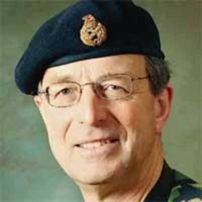 West cannot defeat al-Qaeda, only contain it: UK armed forces chief