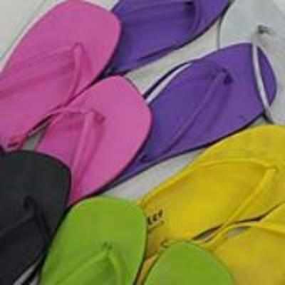 Flip-flop show: '˜Safe' flats can be hard on the heels