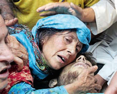 Two killed in Kashmir, toll mounts to 78