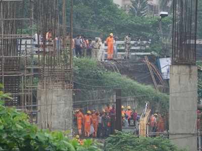 West Bengal CM Mamata Banerjee blames metro work for Majherhat bridge collapse; death toll rises to 3
