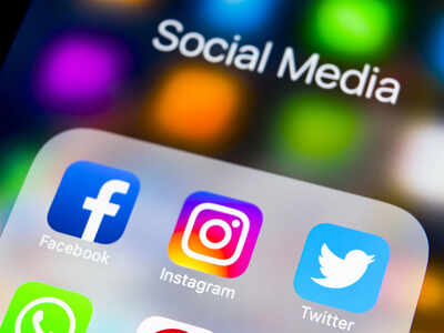 Social media and its impact on personal identity