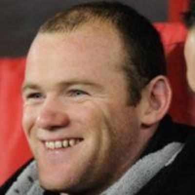 Man City eyeing Rooney with largest ever deal