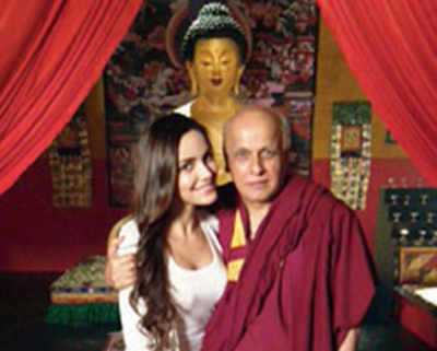 Bhatt turns Buddhist