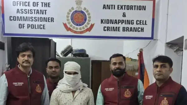 Harmful mirchi tadka: 802kg fake spices found in Old Delhi masala hub