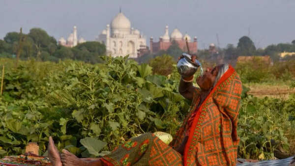 45°C to thunderstorms in hours — India's wild weather swing captured in stunning visuals